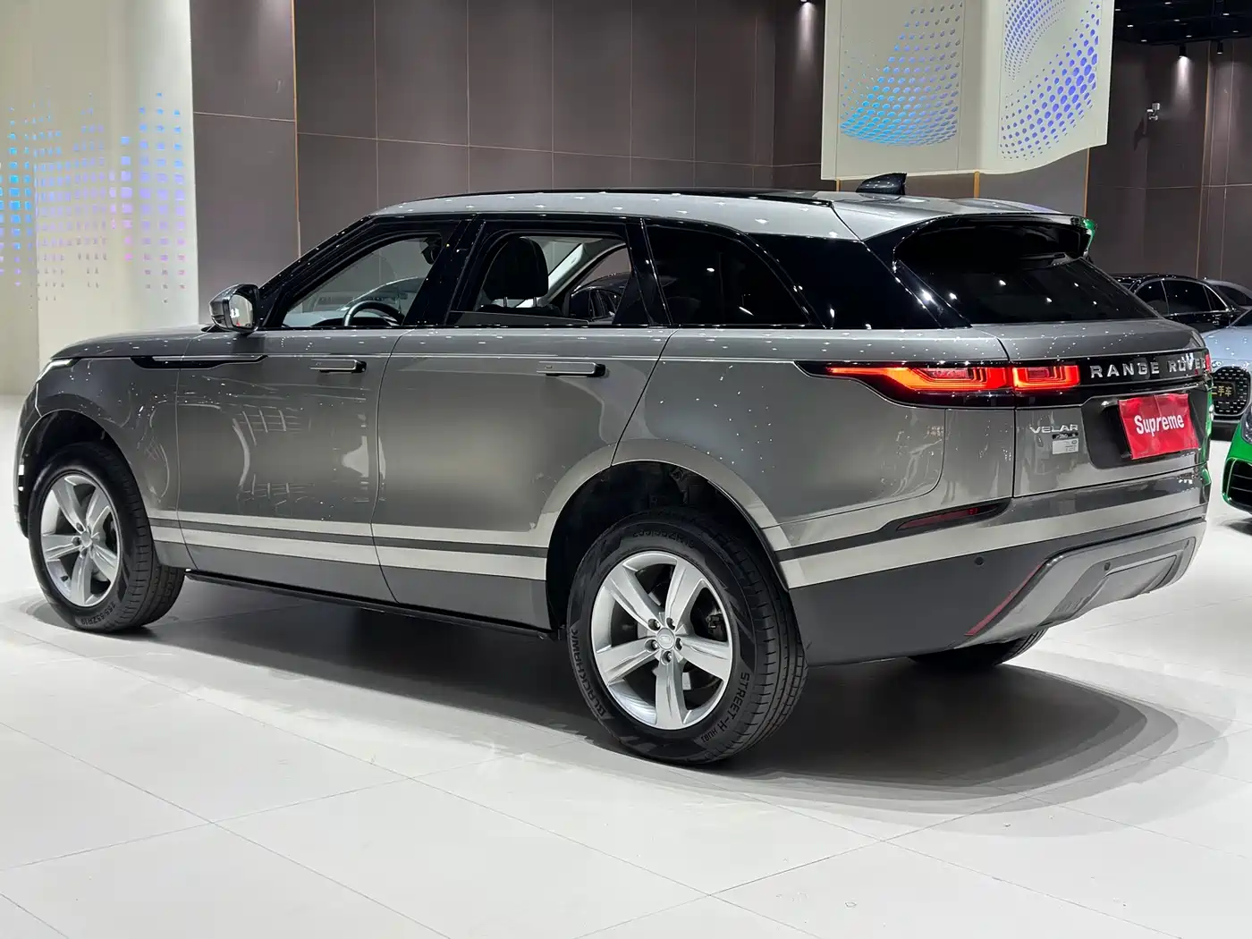 Land Rover Range Rover Velar 2018 2017 P380 R-DYNAMIC S
