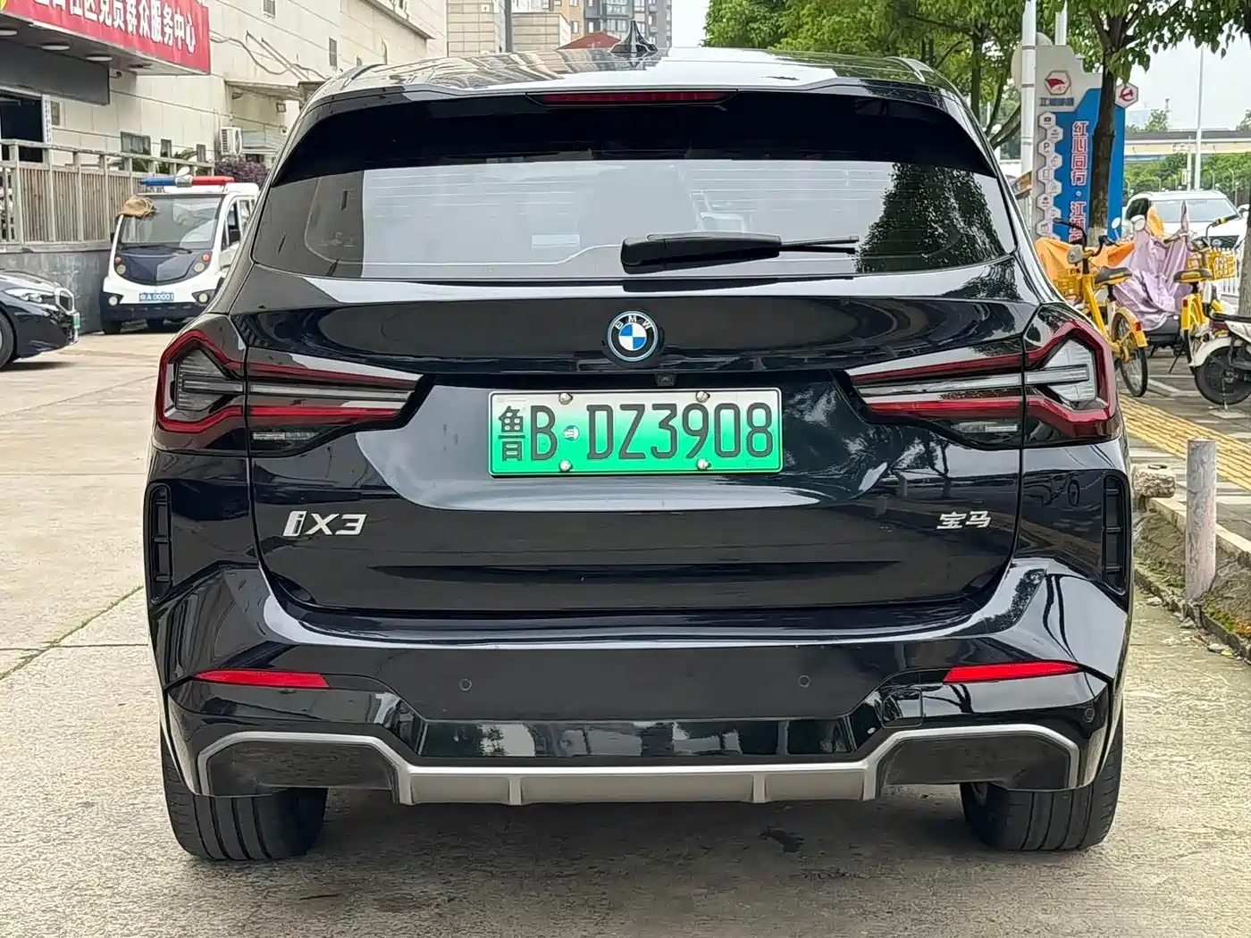 BMW iX3 2023 Leading Type фото 15