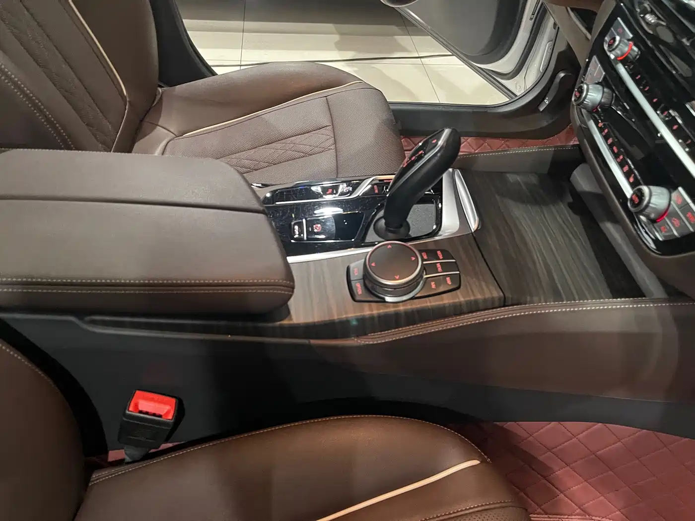 BMW 5 SERIES NEW ENERGY