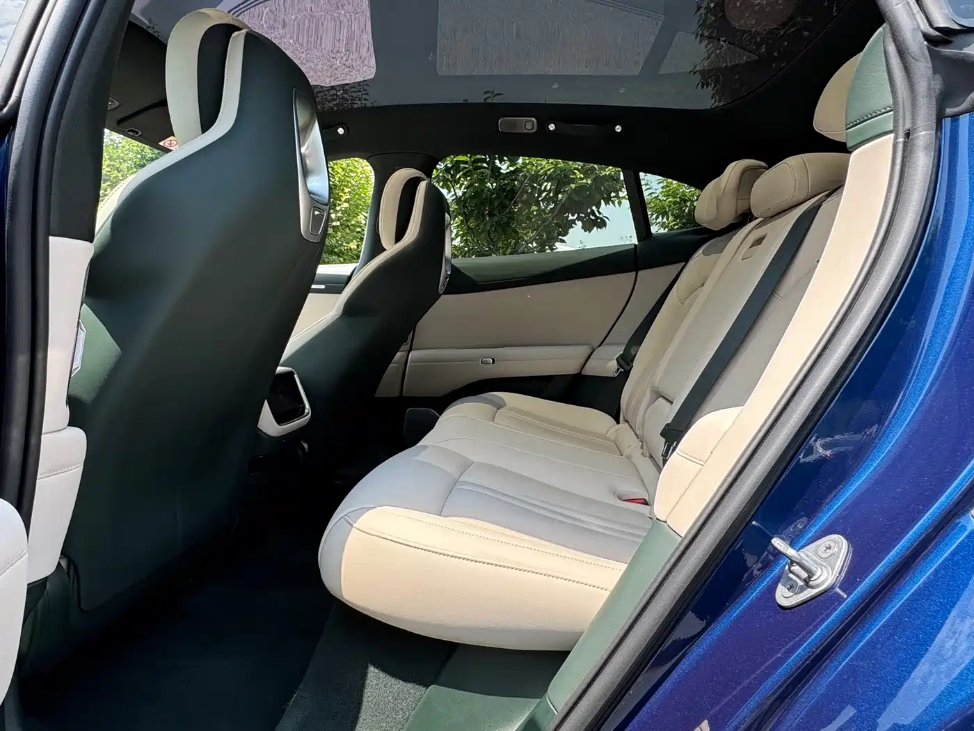 Xiaomi Auto Xiaomi YU7 2025 Extended Range RWD Edition фото 8