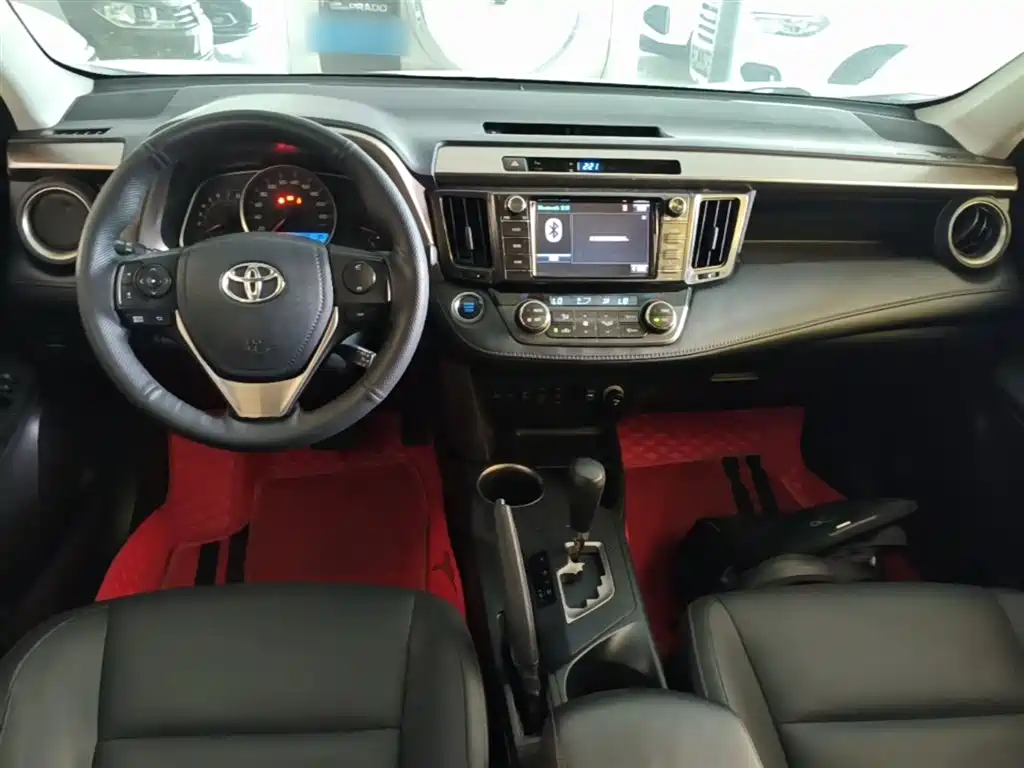 Toyota RAV4 Rongfang 2015 2.5L Automatic 4WD Elite Edition фото 10