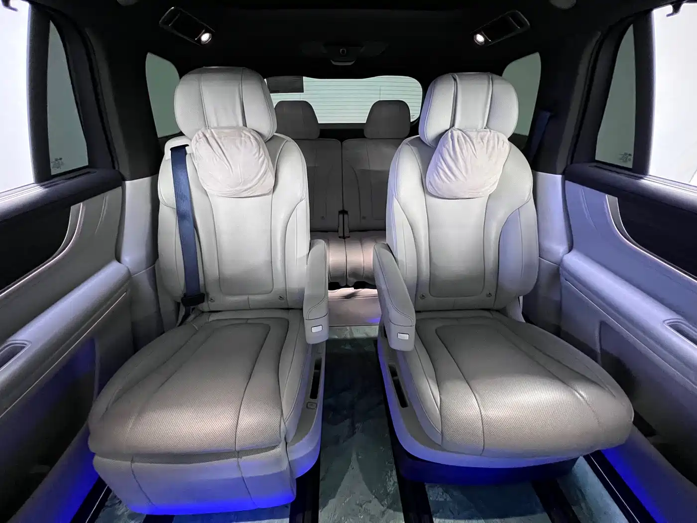 AITO Wenjie AITO M9 2024 Pure Electric Ultra 100kWh 6-Seater фото 5
