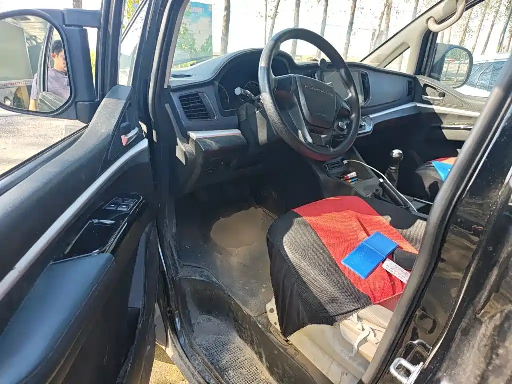 Dongfeng Fengxing Lingzhi 2025 2025 M5 1.6L Long Wheelbase Basic 7-seater