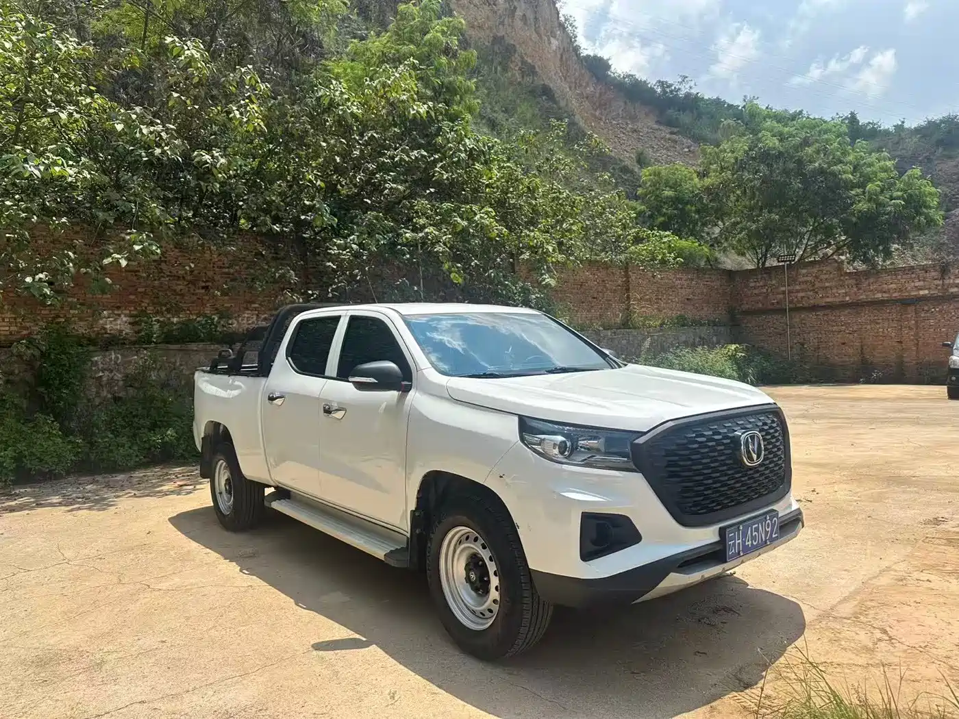Changan F70 Blue Whale 2024 2024 Gasoline 2.0T Manual 2WD Long Box Plateau Custom Edition