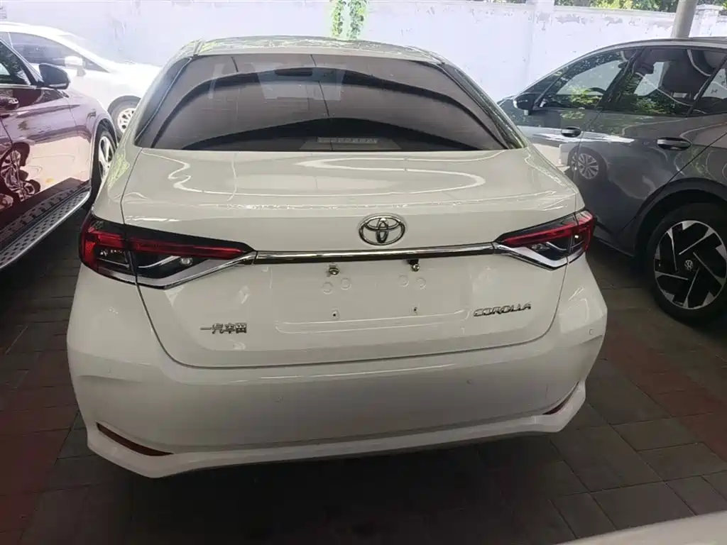 Toyota Corolla 2021 TNGA 1.5L CVT Pioneer Edition фото 10