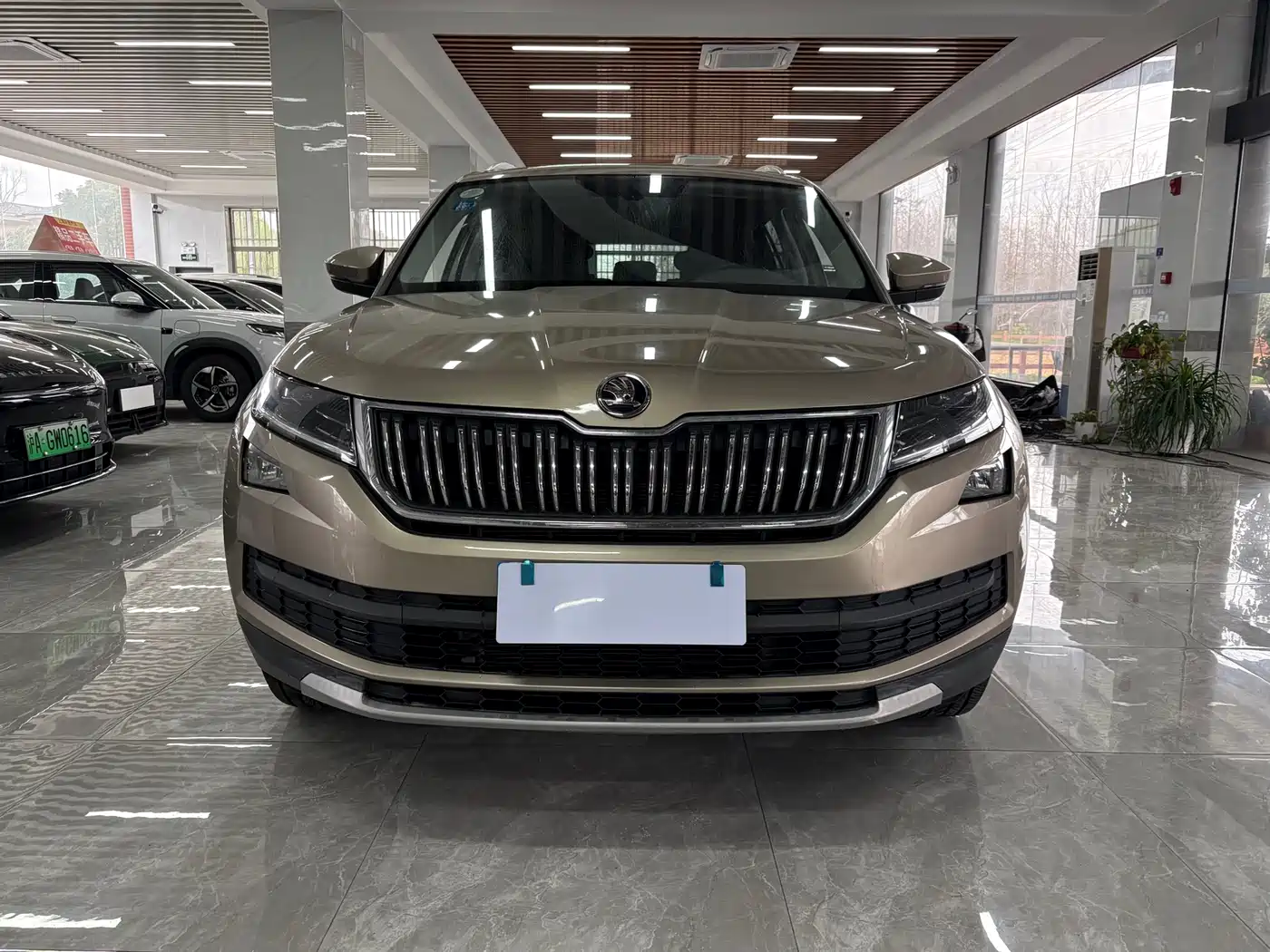 Škoda Kodiaq 2018 Facelift TSI330 5-seat 2WD Premium Luxury Edition фото 2