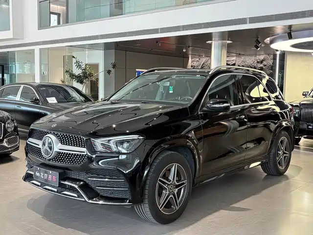 Mercedes-Benz GLE 2020 Facelift GLE 350 4MATIC Luxury — фото 1