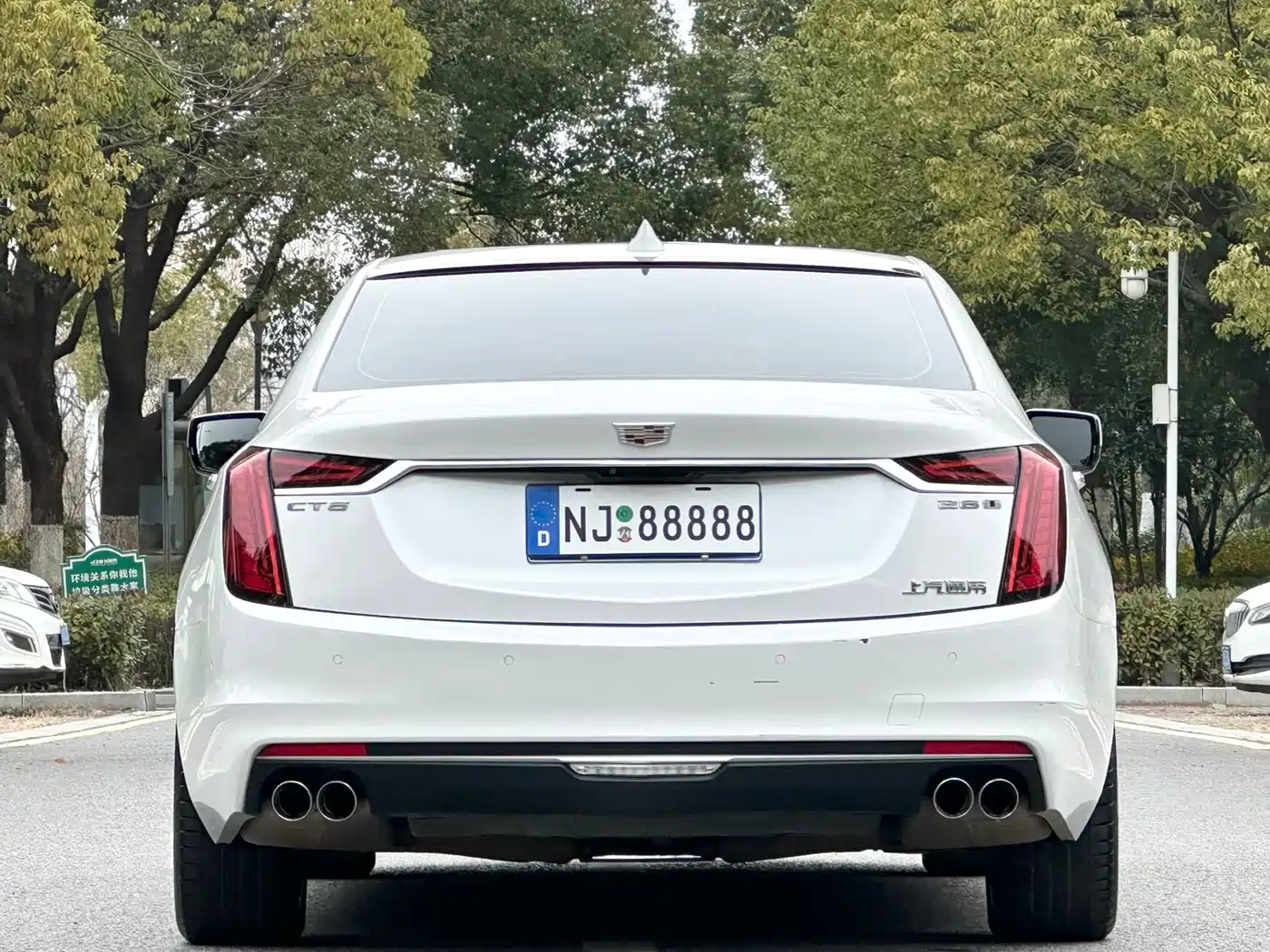 CADILLAC CT6