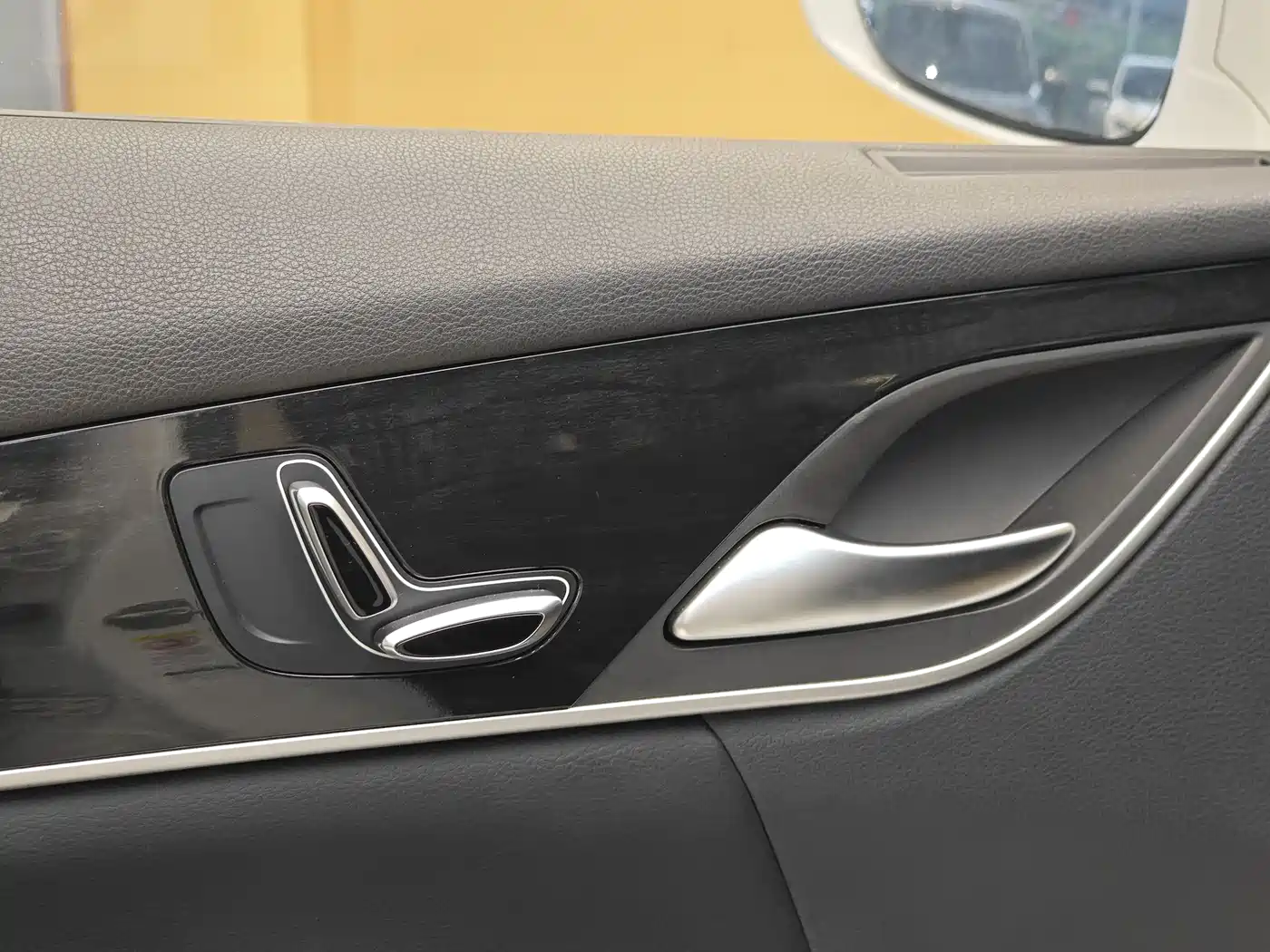 BYD Song MAX 2018 1.5T Automatic Smart Connected Premium 6-Seater фото 8