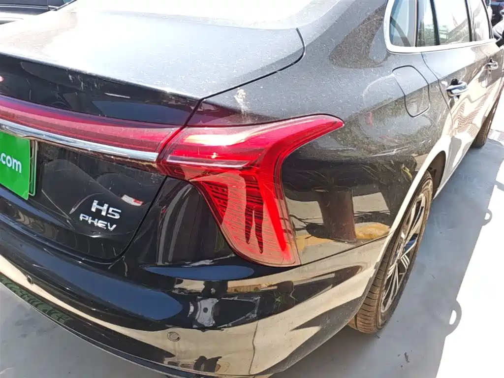 Hongqi H5 PHEV 2025 130 Super Hybrid Edition фото 8