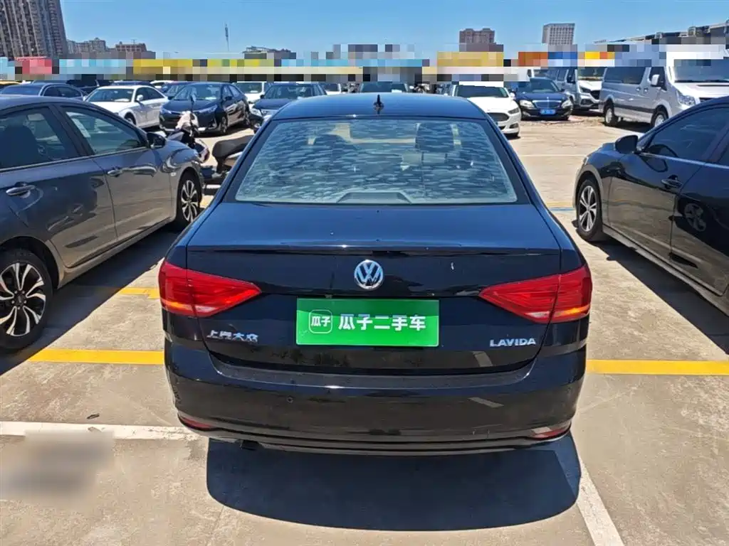 Volkswagen Lavida 2017 1.6L Automatic Trend Edition фото 6