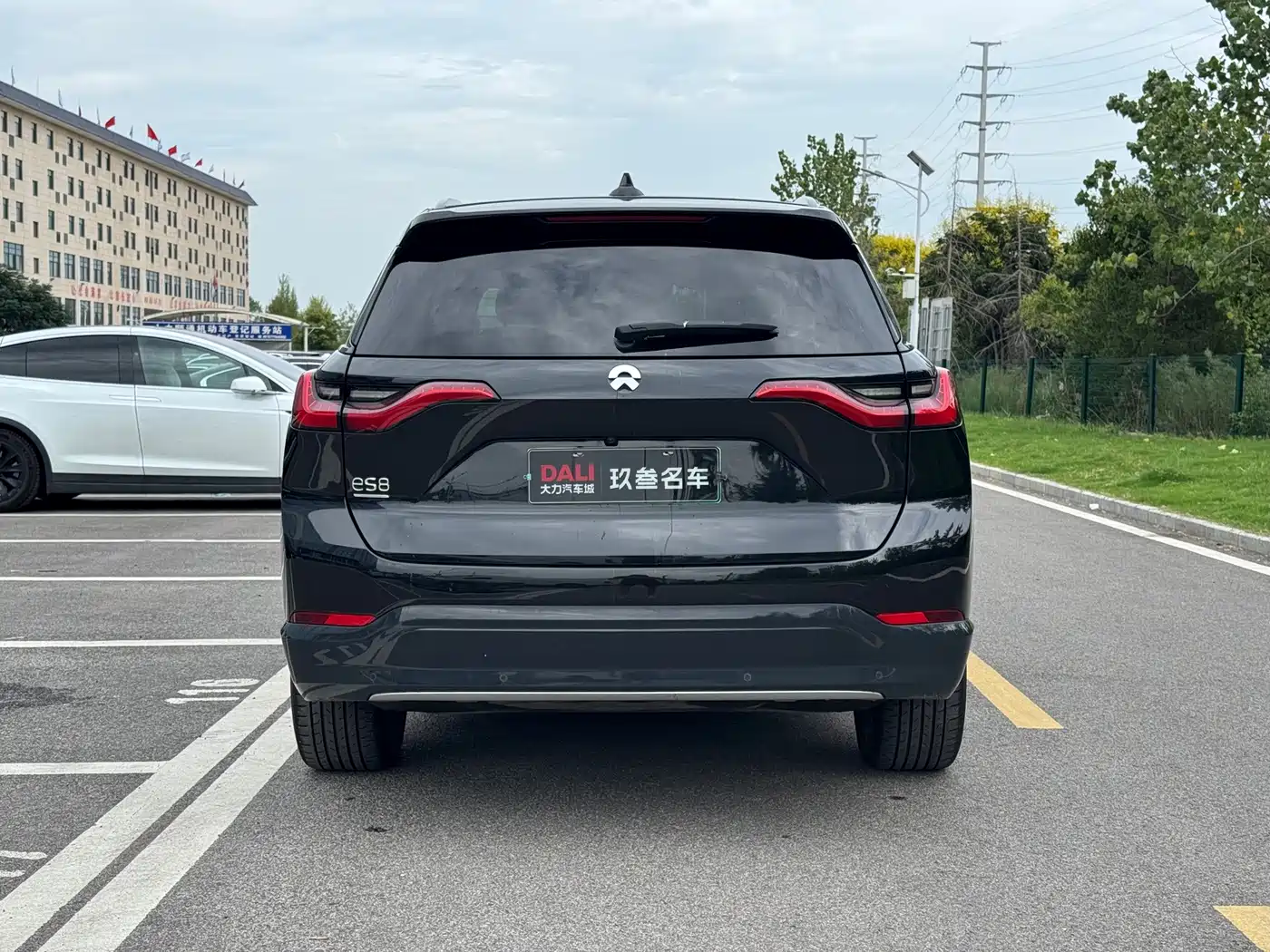 NIO ES8 2018 2018 Founder Edition