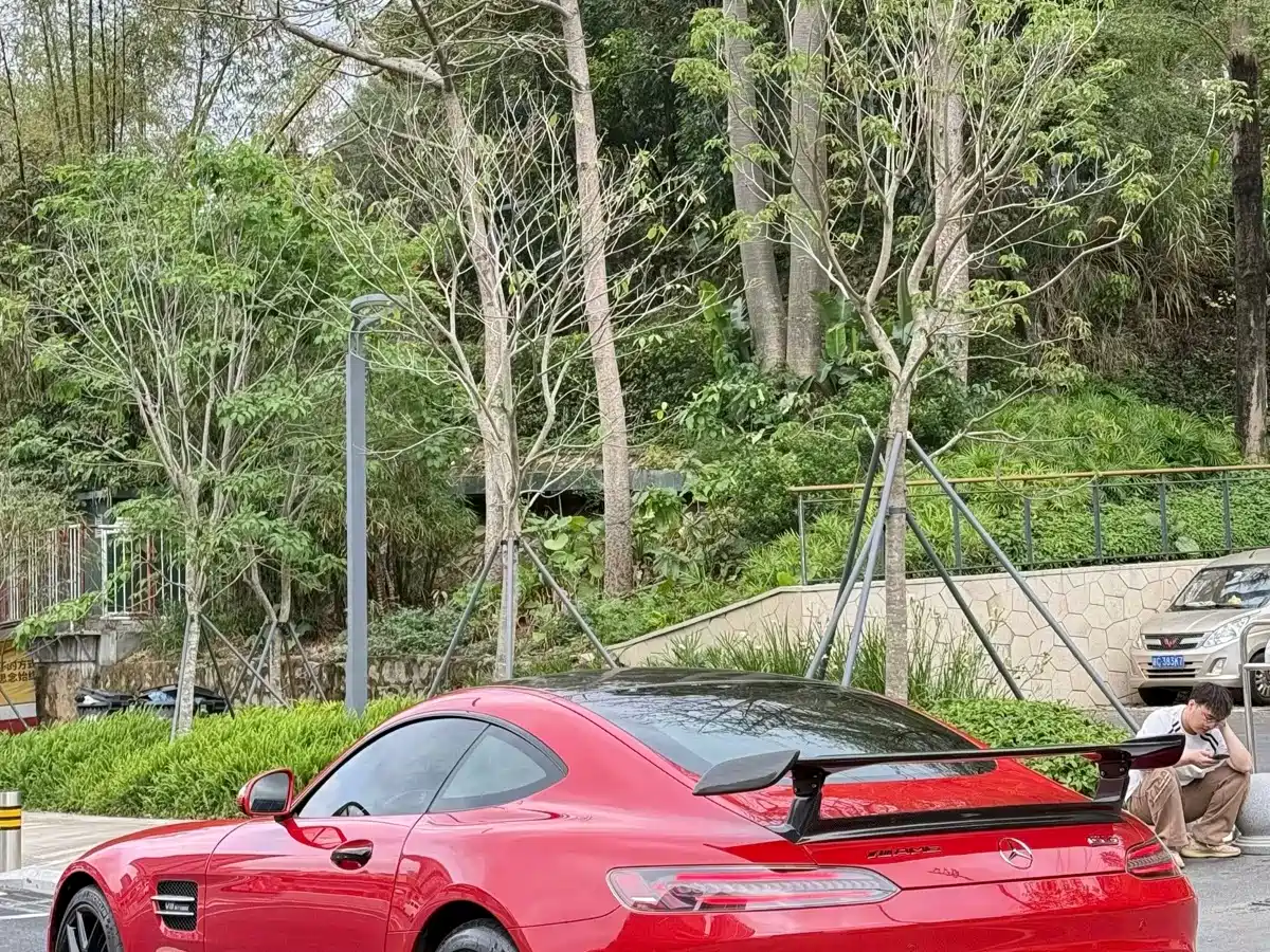 MERCEDES-BENZ AMG GT