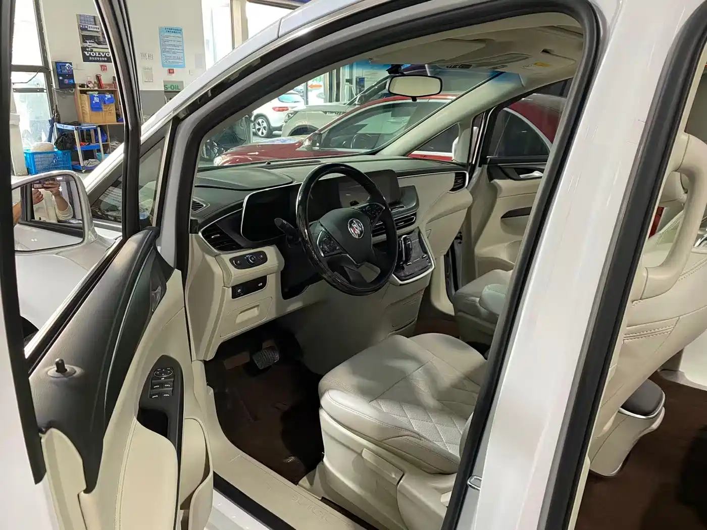 BUICK GL8