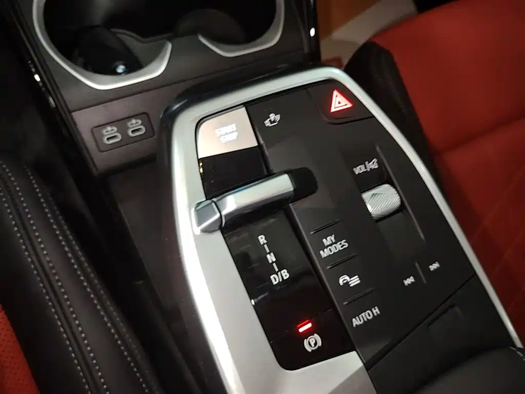 BMW iX1 2023 eDrive25L M Sport Package фото 14