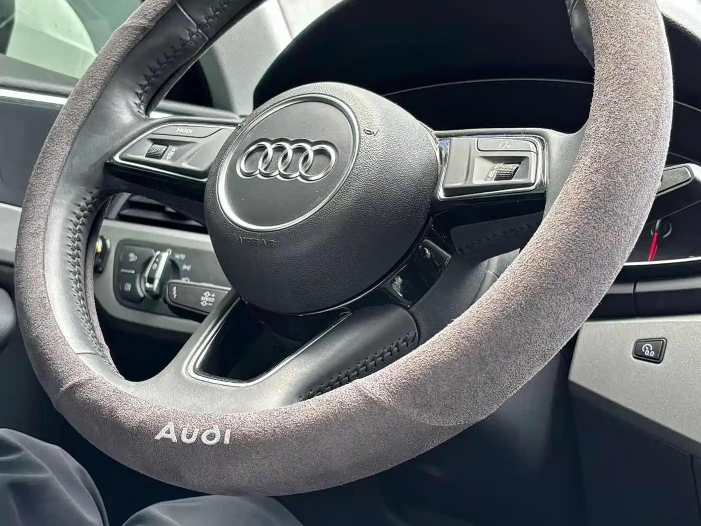 Audi A4L 2018 30th Anniversary 40 TFSI Progressive фото 5