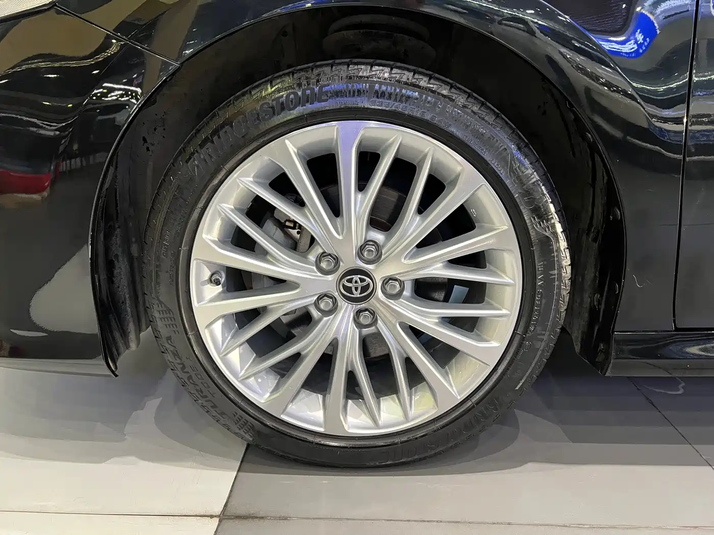 Toyota Camry 2018 2.5G Luxury Edition фото 24