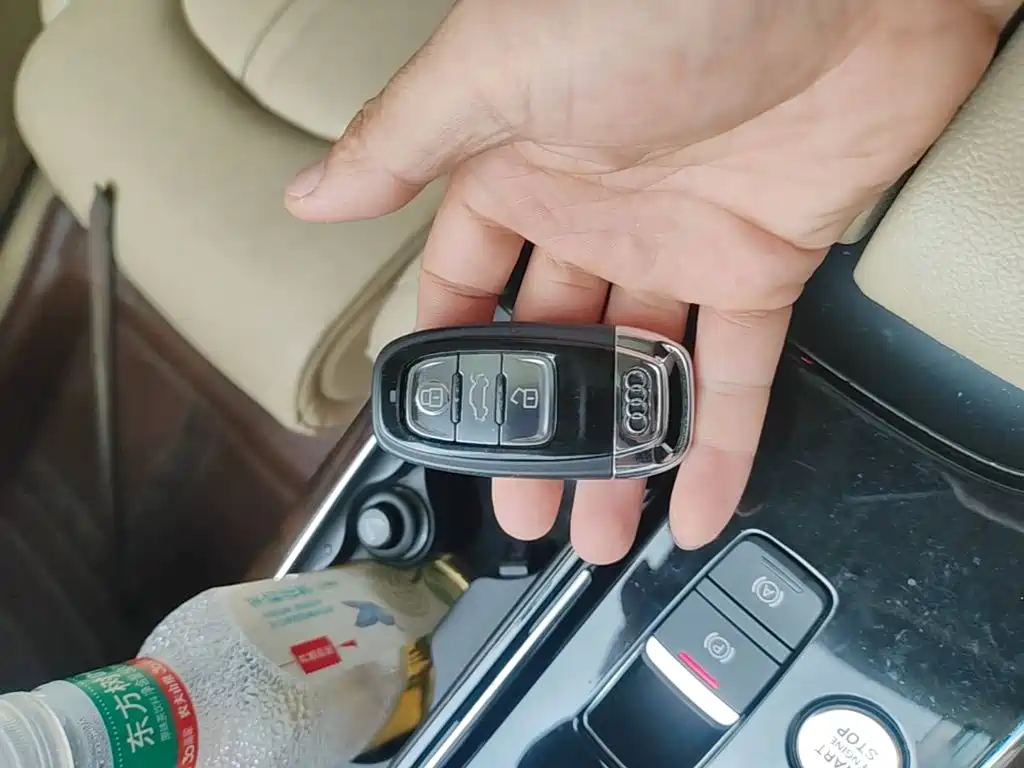 Фото 9 - Audi A8