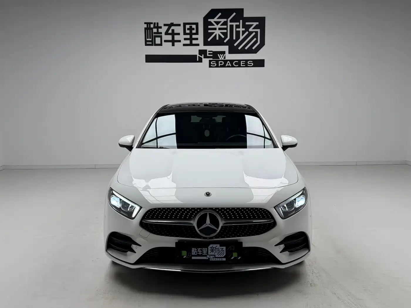 Mercedes-Benz A-Class 2022 A 200 L Sport Sedan Dynamic фото 2