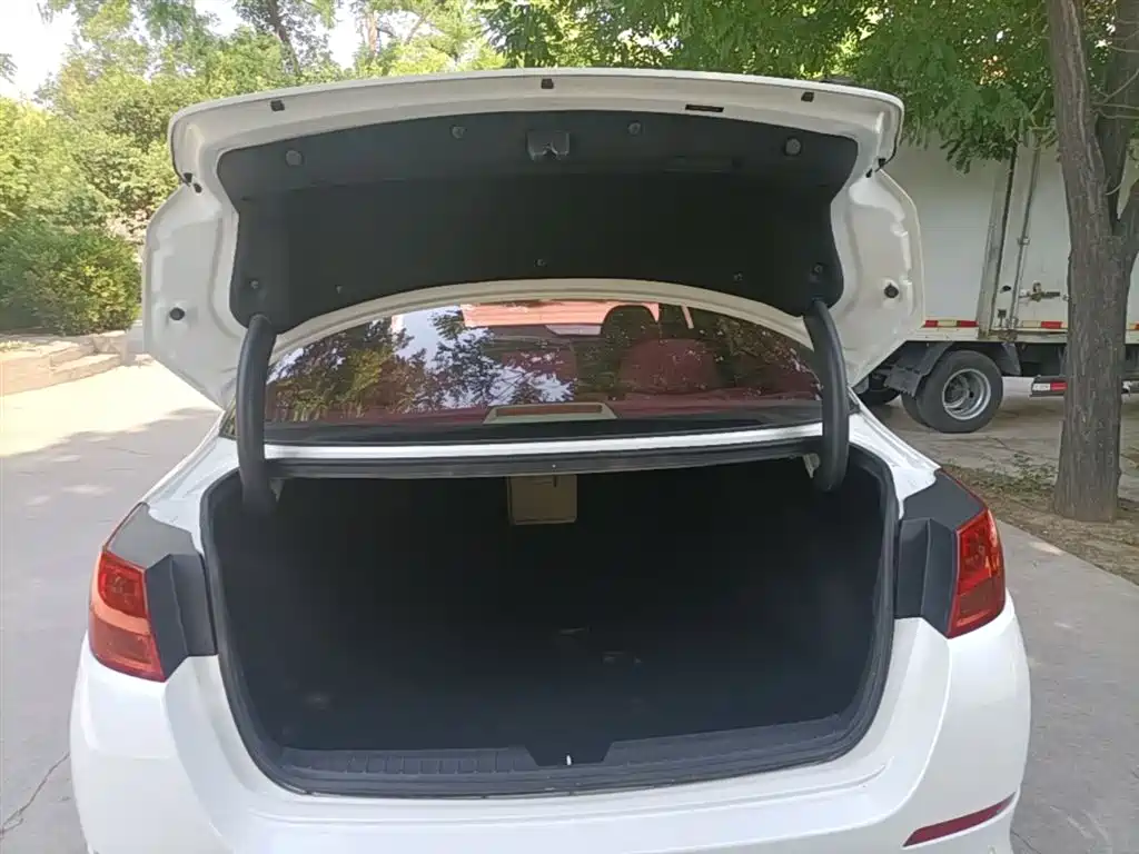 Kia K5 2015 2.0L Automatic GL фото 19