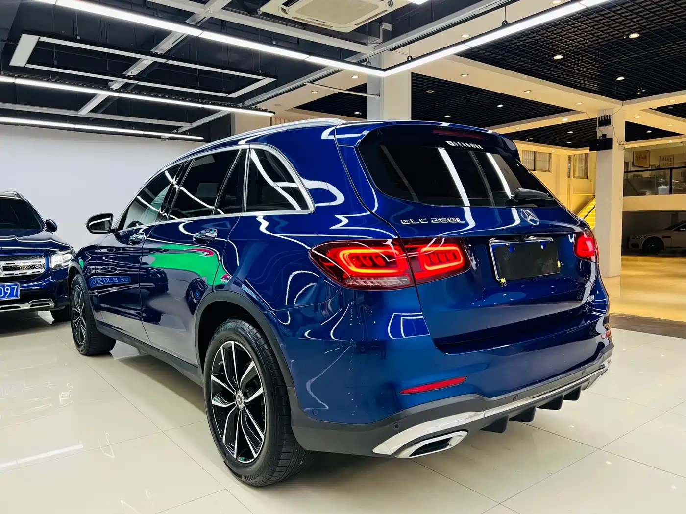 MERCEDES-BENZ GLC
