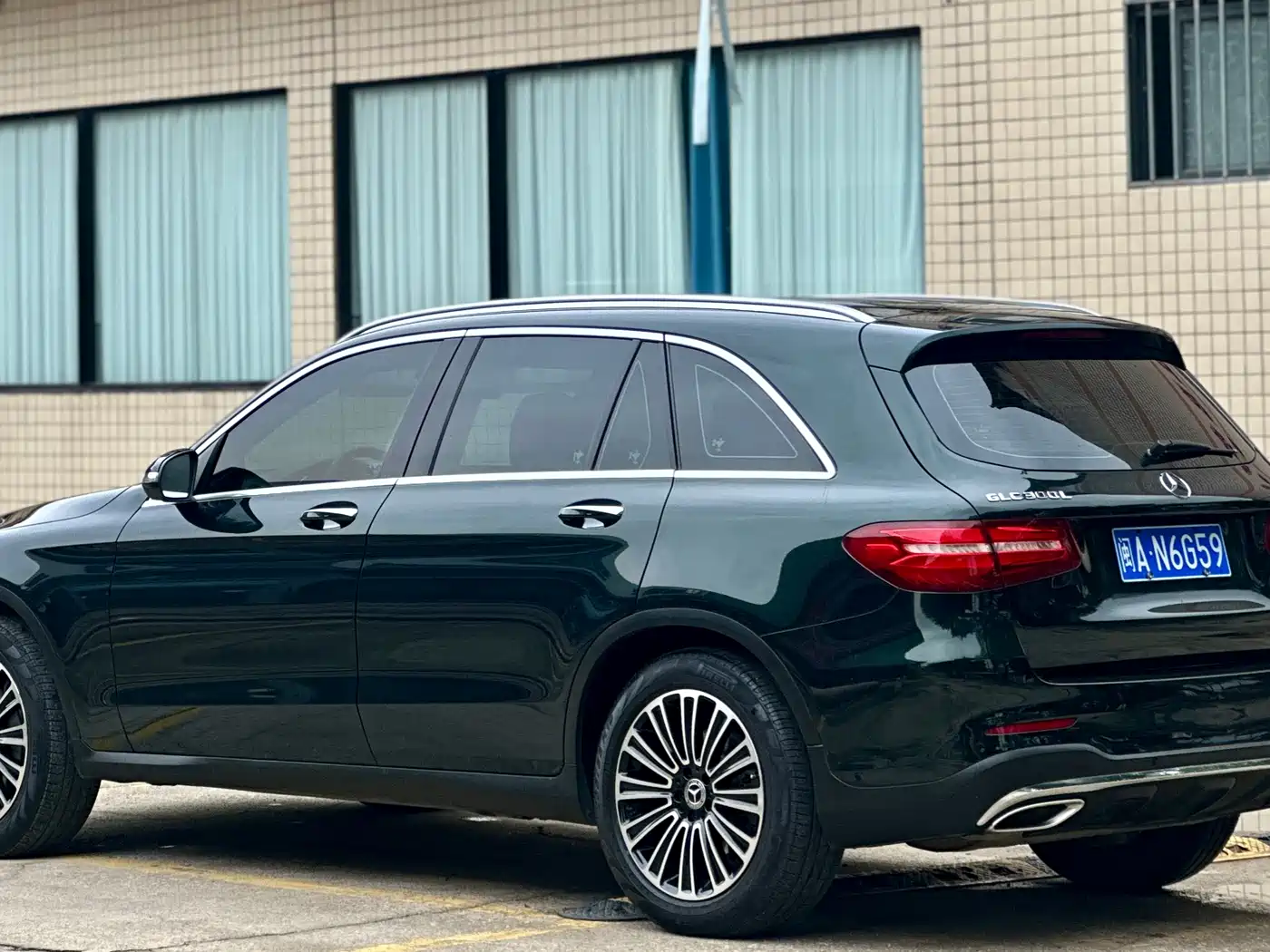 Mercedes-Benz GLC 2019 GLC 260 L 4MATIC Dynamic фото 4