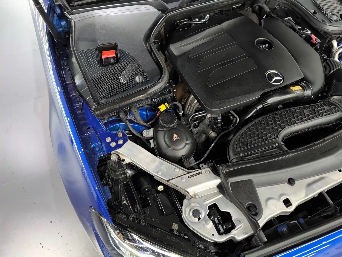 Mercedes-Benz E-Class 2020 Model E 260 L Sport фото 29