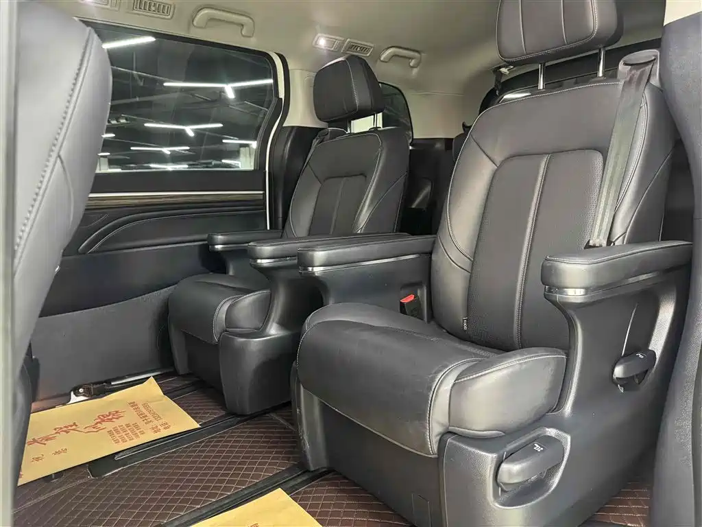 GAC Trumpchi Trumpchi M8 2021 Leading Show Series 390T Premium Edition фото 14