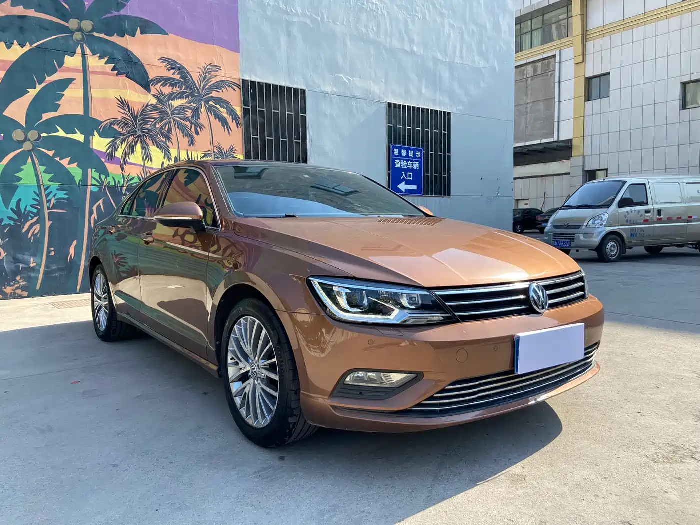 Volkswagen Lamando 2015 330TSI DSG Luxury Edition фото 7