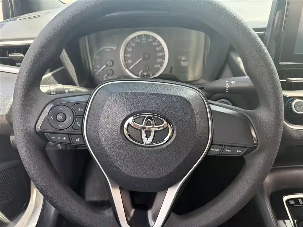 Toyota Levin 2021 Dual Hybrid 1.8H E-CVT Leading Edition фото 16