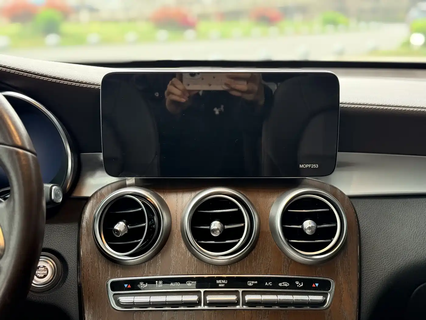 Mercedes-Benz GLC 2020 Facelift GLC 300 L 4MATIC Dynamic фото 16