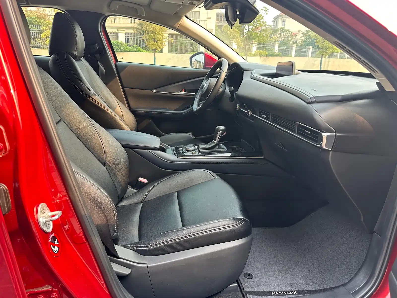 Photo 9 - Mazda CX-30