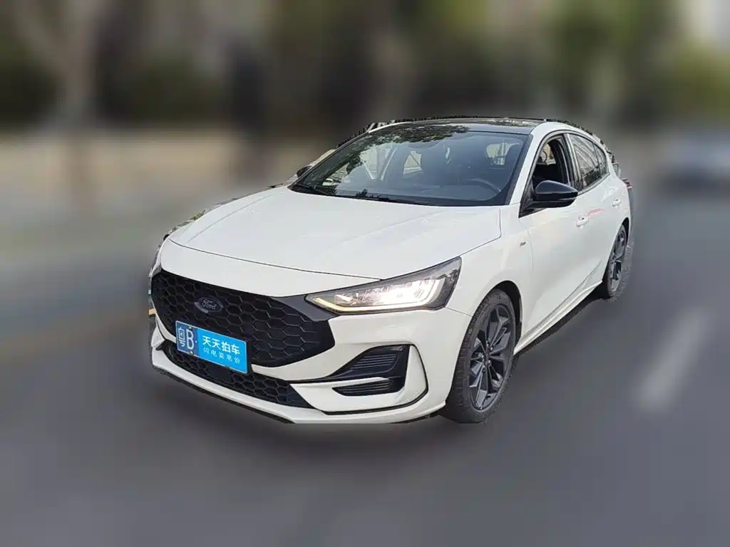 Photo 1 - Ford Focus