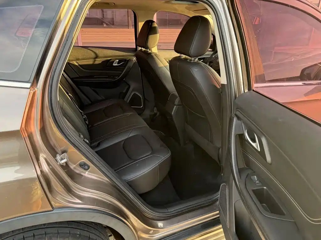 Besturn X40 2018 2018 Internet Celebrity Edition 1.6L Manual Luxury