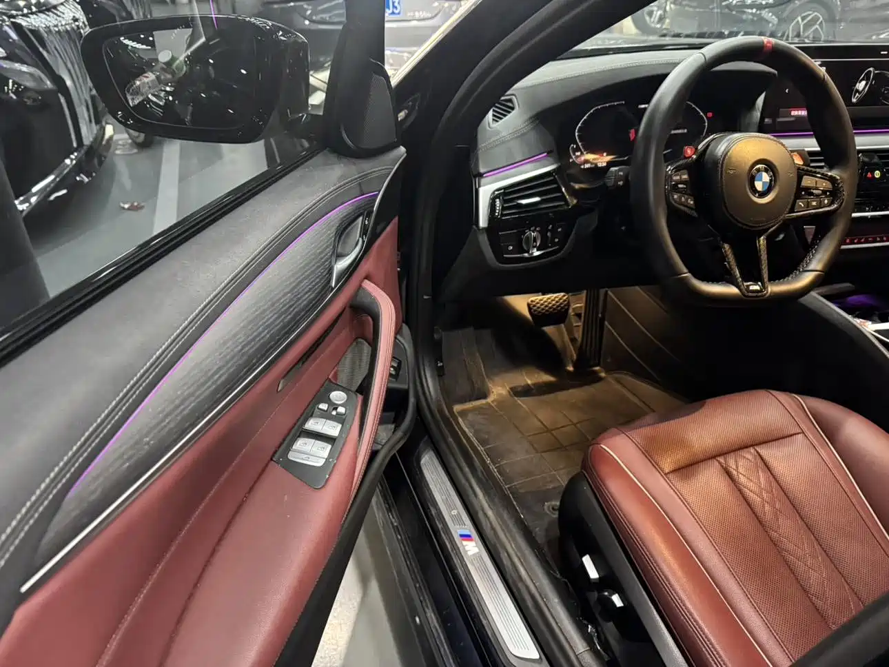 BMW 5 Series 2023 530Li Leading M Sport Package фото 4