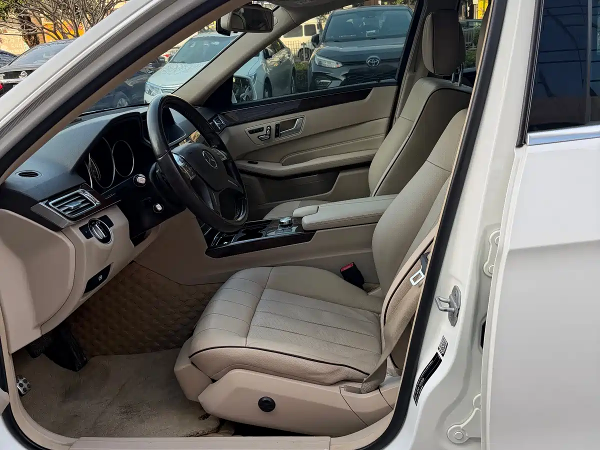 Mercedes-Benz E-Class 2015 E 200 L фото 7