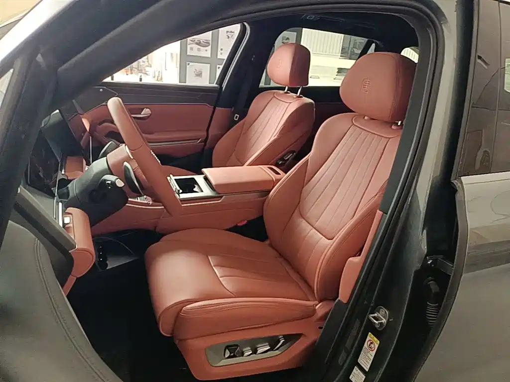 BYD Tang L 2025 DM 175KM Drone Player Edition фото 15