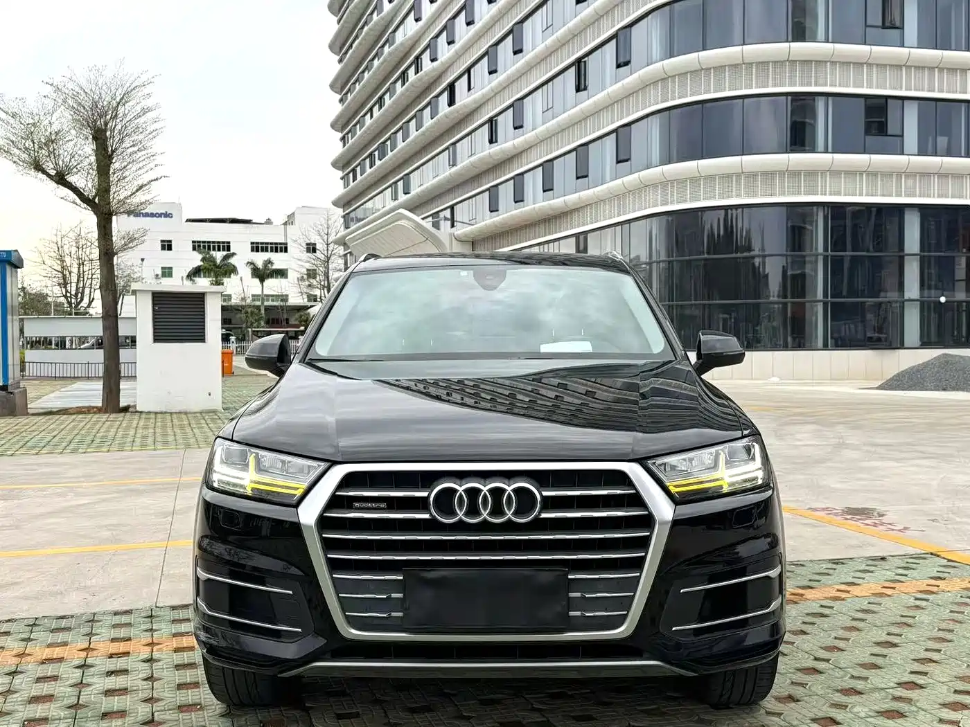 AUDI Q7