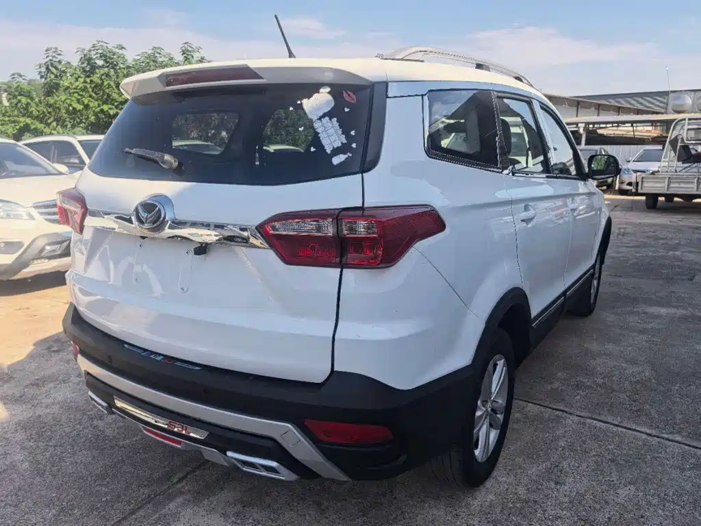 BAIC Huansu S3 2018 2016 S3L 1.5L Manual Premium