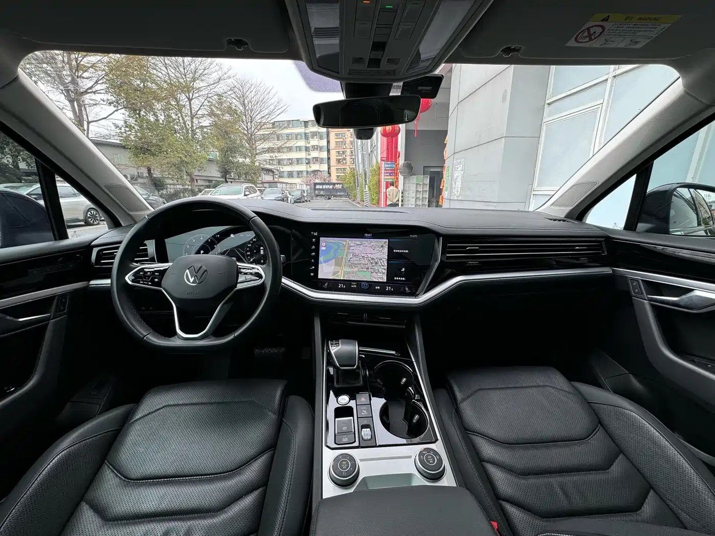 Volkswagen Touareg 2022 3.0TSI Rui Xiang Edition Gloss Black Sport Package фото 8