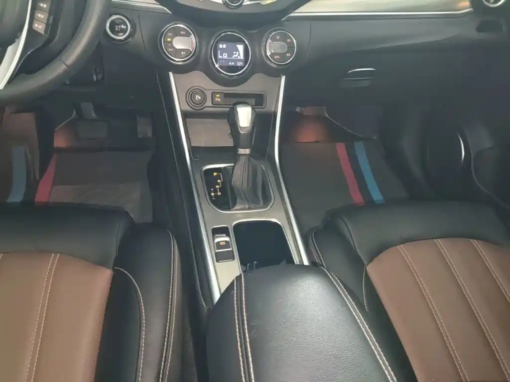 BYD Song 2017 2016 Ultimate Edition 1.5TID Automatic Elite