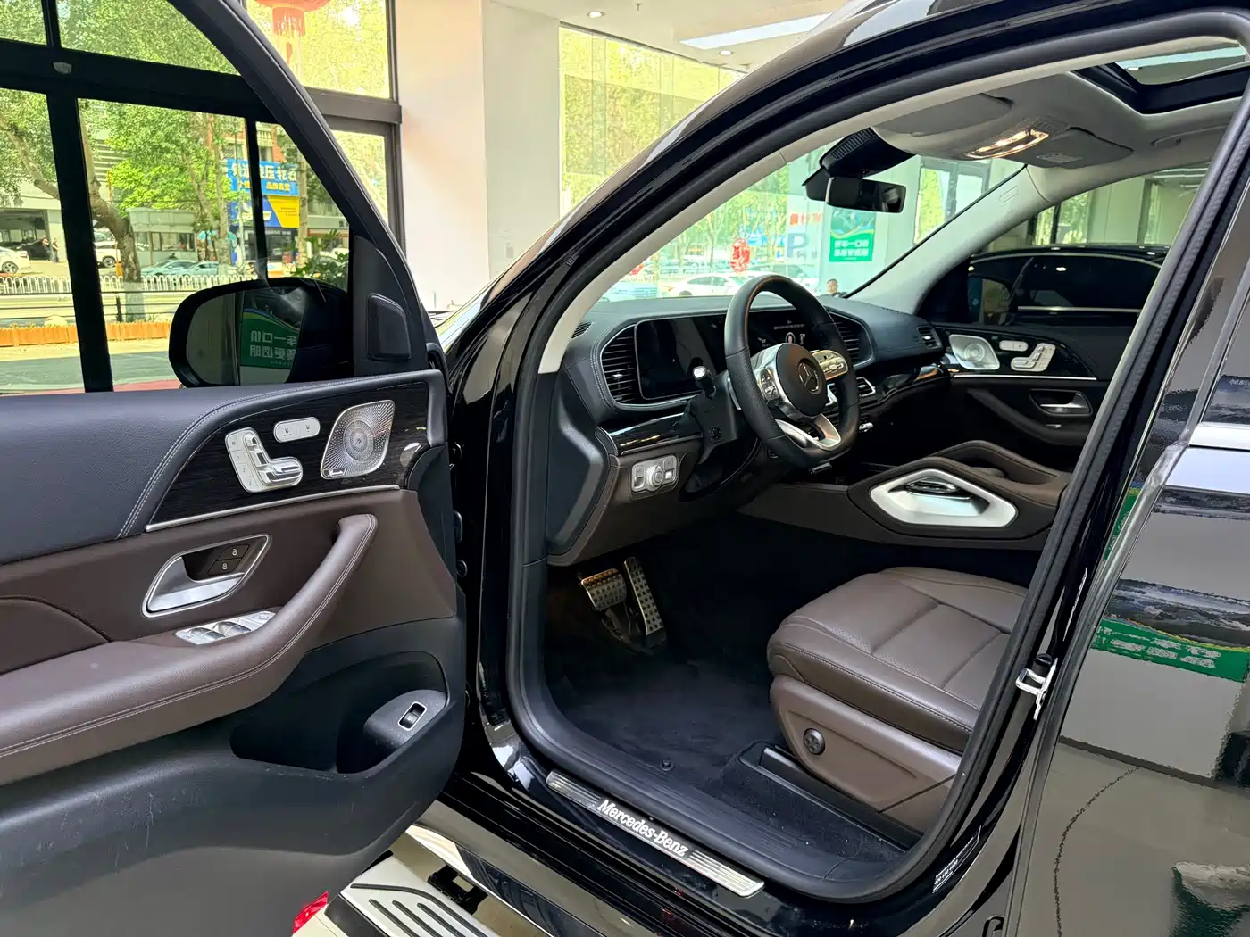 Mercedes-Benz GLS 2023 GLS 450 4MATIC Fashion Edition фото 8