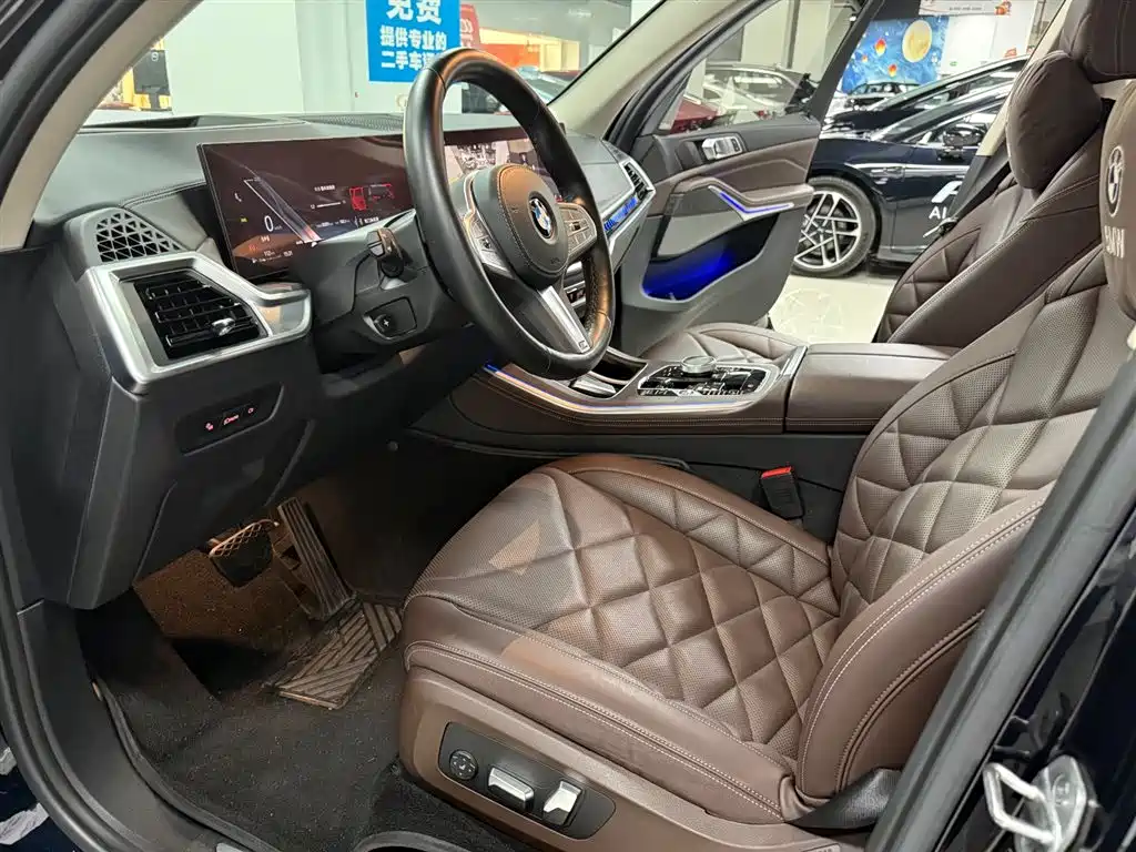 BMW X5 2023 xDrive 30Li Premium M Sport Package фото 21