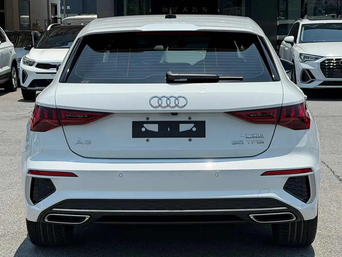 Audi A3 2023 Sportback 35 TFSI Luxury Sport фото 4