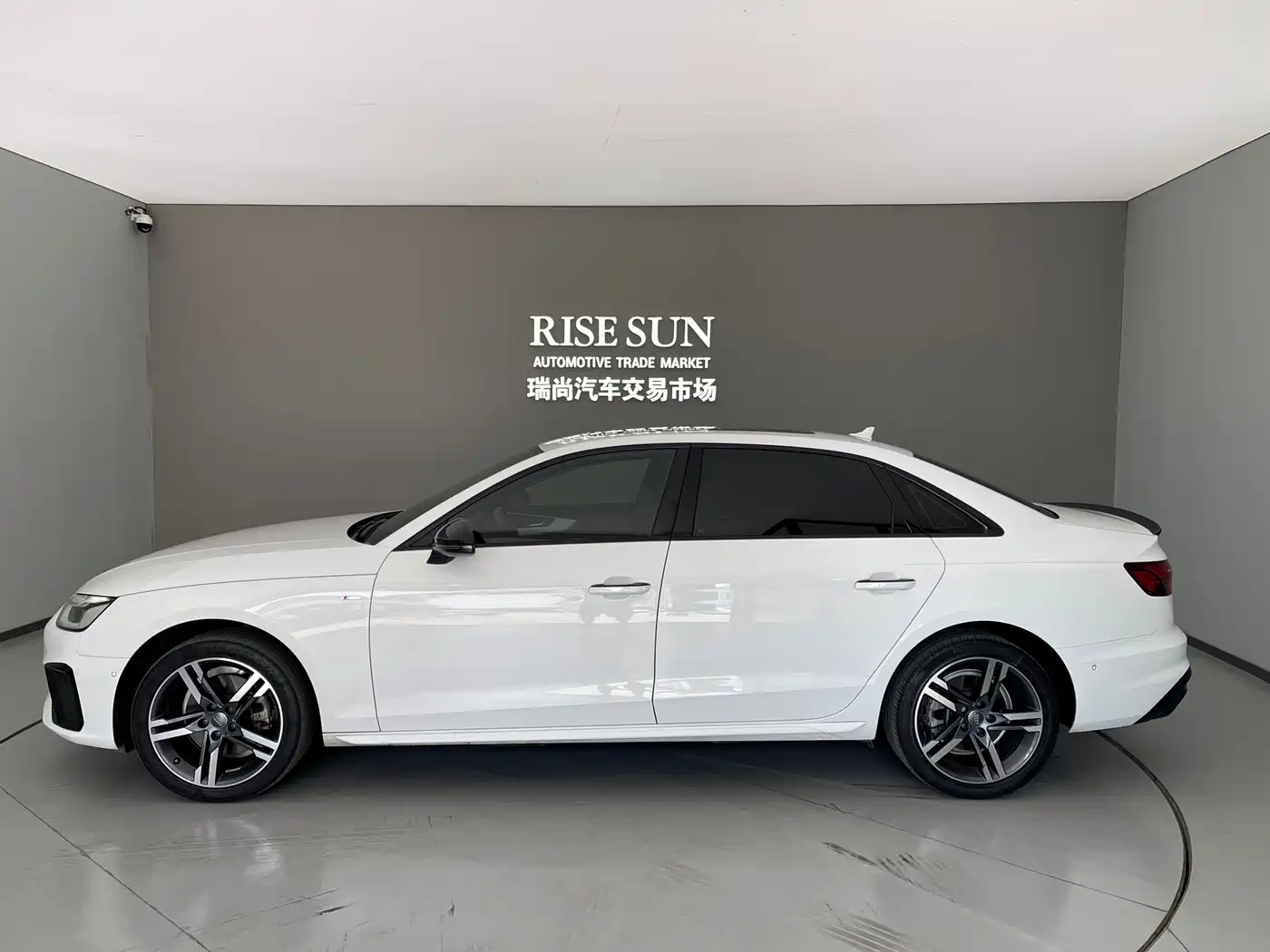 Audi A4L 2022 40 TFSI Luxury Dynamic фото 9