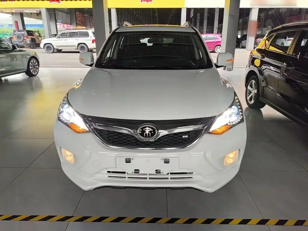 BYD Song 2017 2016 Ultimate Edition 1.5TID Automatic Elite