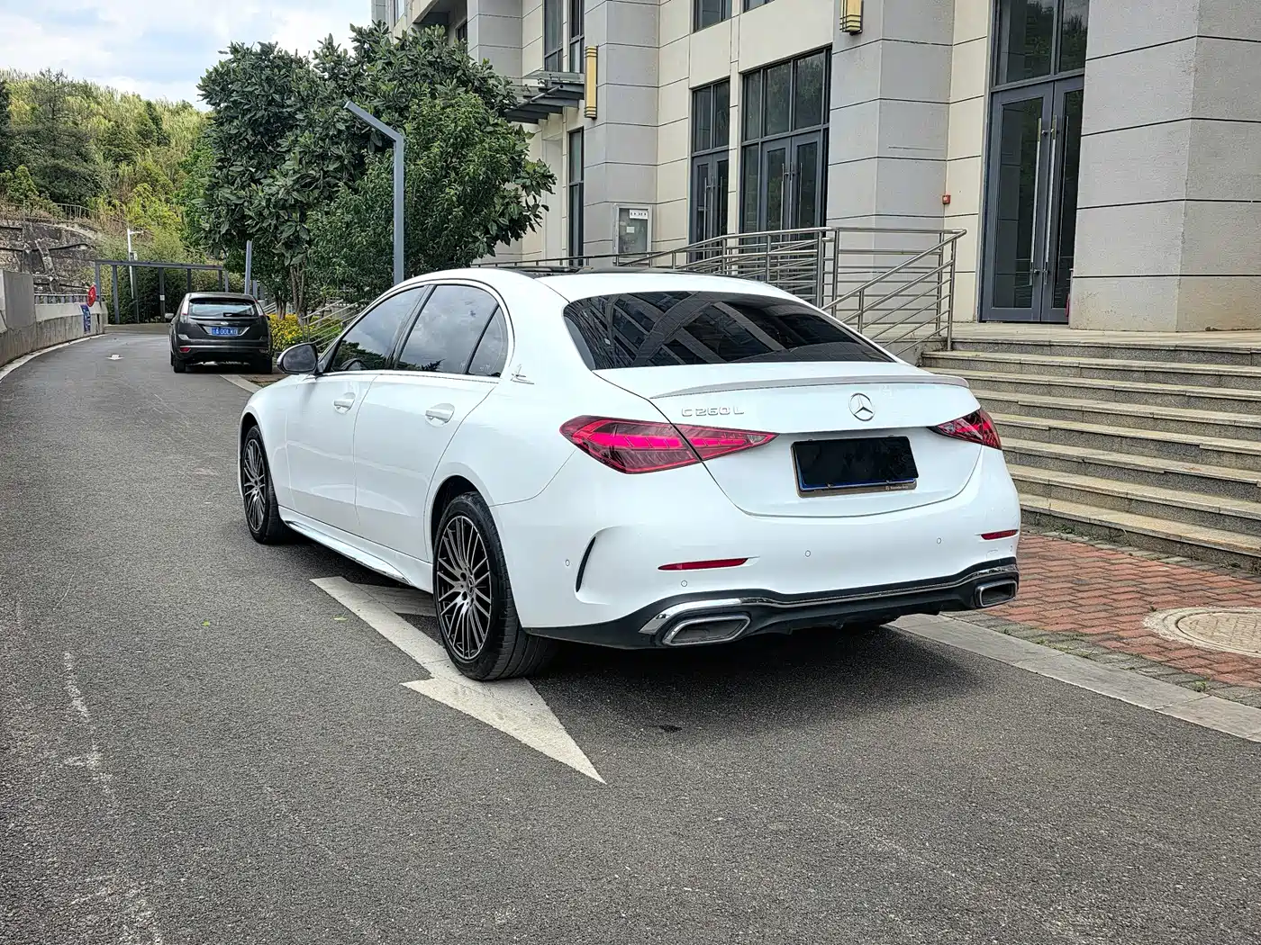 Mercedes-Benz C-Class 2023 C 260 L Sport фото 6