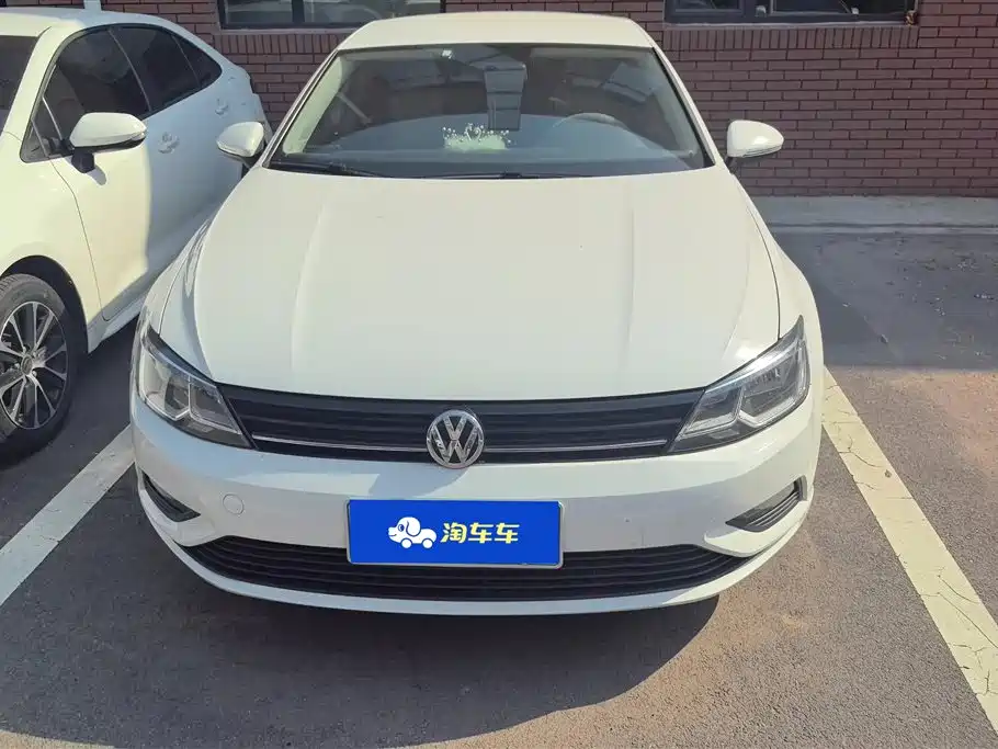 Volkswagen Lamando 2015 230TSI DSG Style фото 2