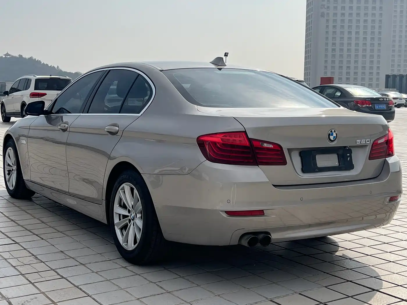 BMW 5 Series (Import) 2015 520i Elegance фото 4