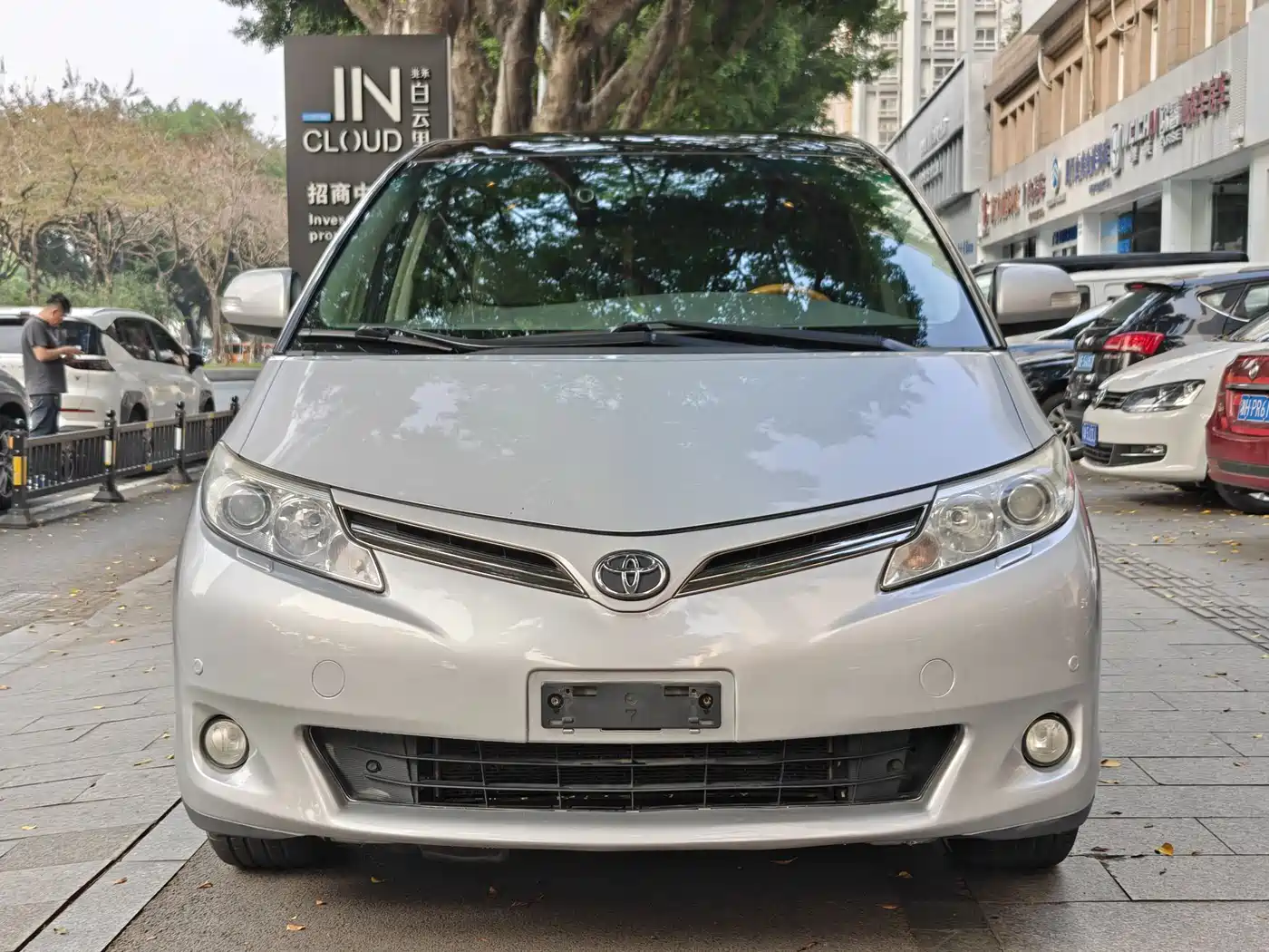 Toyota Previa 2012 2.4L 7-Seater Luxury Edition фото 3